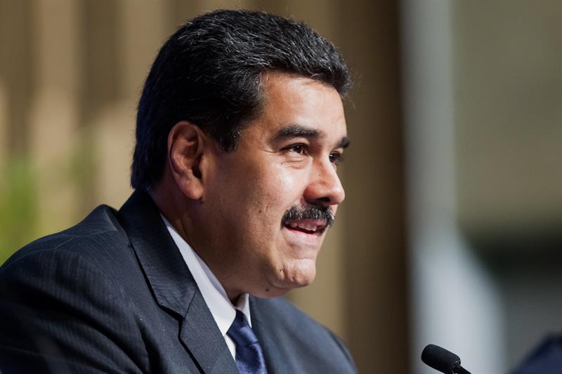  Maduro instruieÈ™te consiliile muncitorilor un plan de dezvoltare pentru 800 de companii