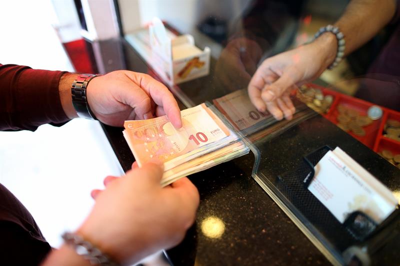  Lira turcÄƒ se situeazÄƒ la nivelul istoric al euro È™i al dolarului