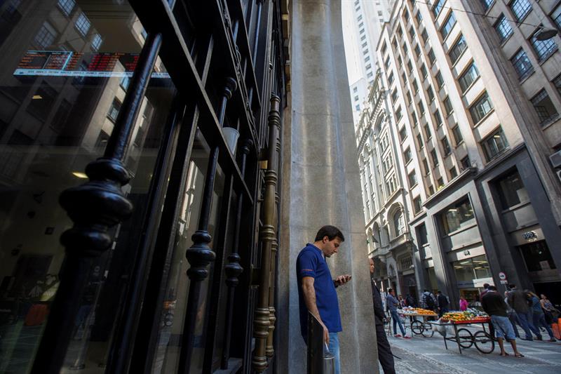  Piata de capital din Sao Paulo avanseaza cu 0,86% in deschidere